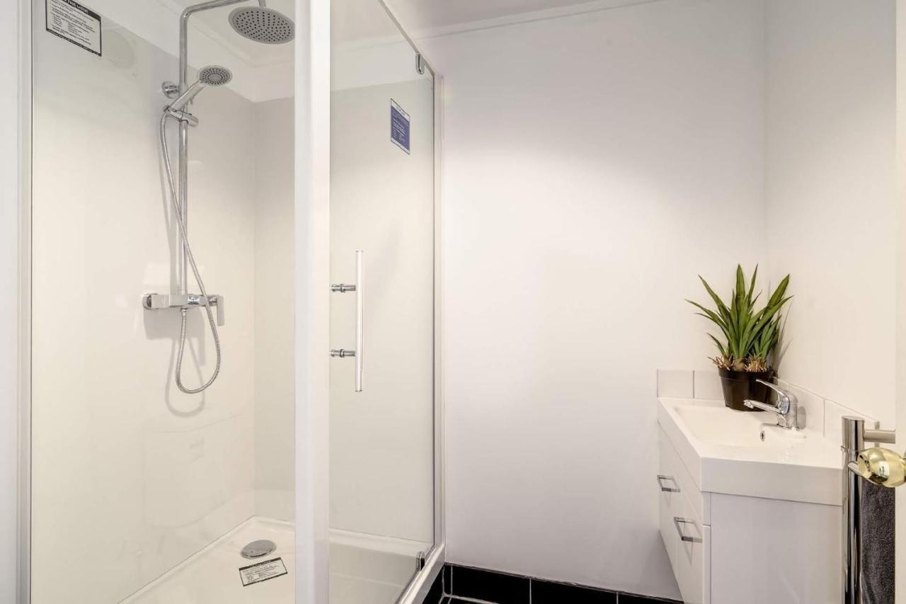 Pool House - One Bedroom Self Contained Unit Motueka Exterior foto